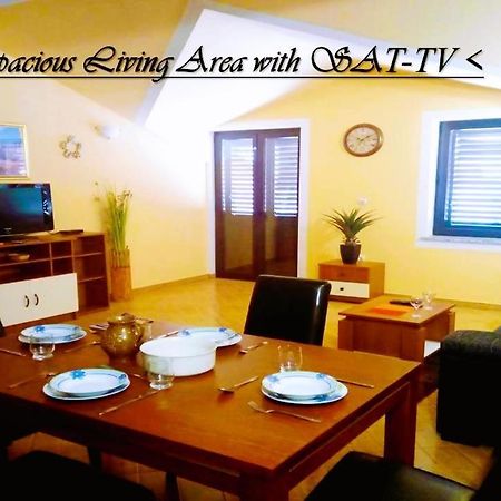 House White Stone Split Apartamento Podstrana Exterior foto