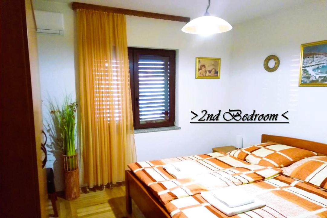 House White Stone Split Apartamento Podstrana Quarto foto
