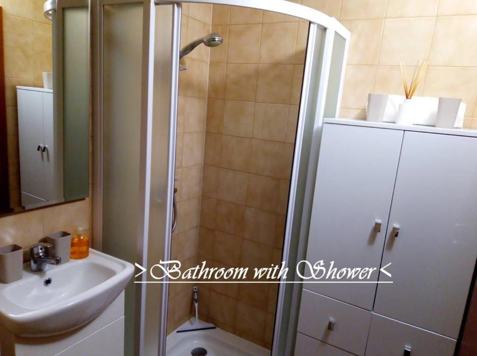 House White Stone Split Apartamento Podstrana Quarto foto