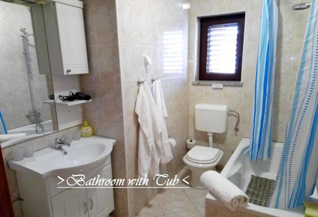House White Stone Split Apartamento Podstrana Quarto foto