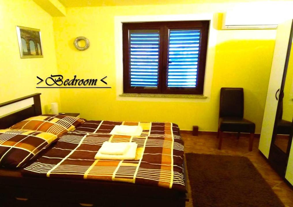 House White Stone Split Apartamento Podstrana Quarto foto