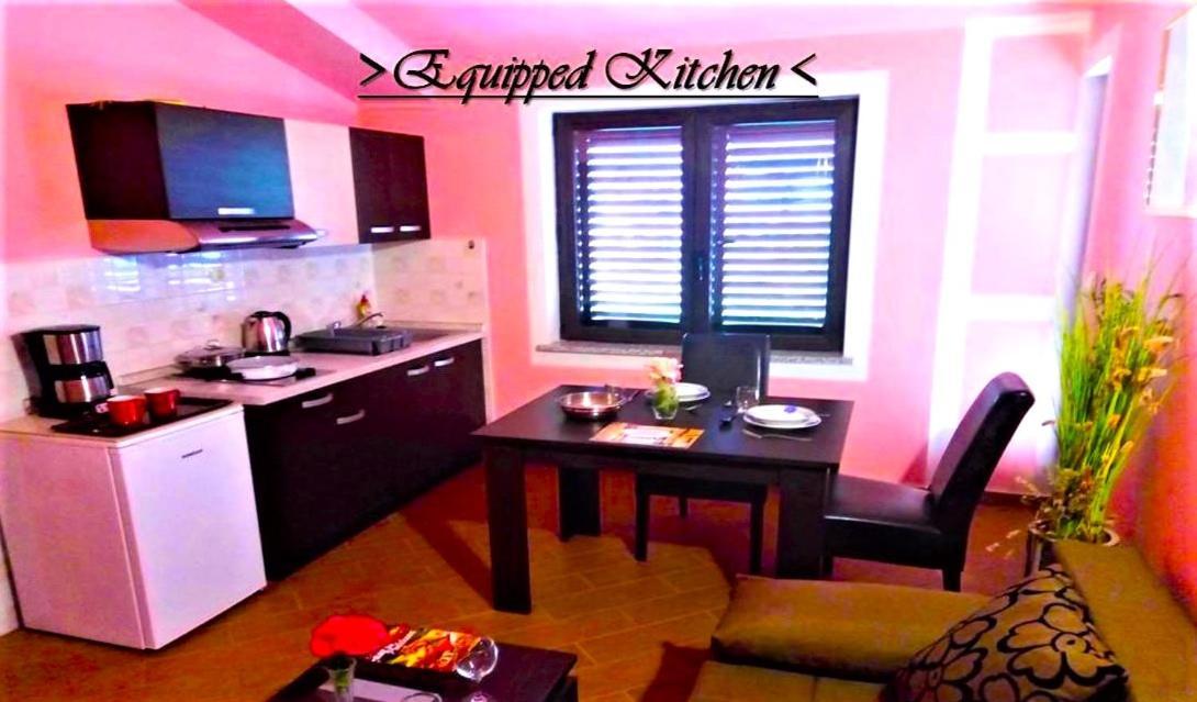 House White Stone Split Apartamento Podstrana Exterior foto